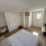 Bastidon Paisible Dans Avec Piscine *