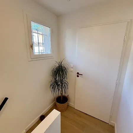 Bastidon Paisible Dans Avec Piscine Fréjus