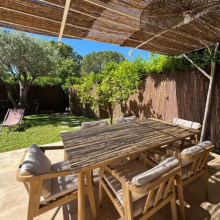 Bastidon Paisible Dans Avec Piscine * Fréjus