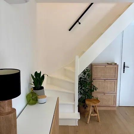 בית נופש Bastidon Paisible Dans Avec Piscine *