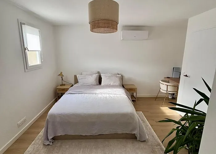 Holiday home Bastidon Paisible Dans Avec Piscine